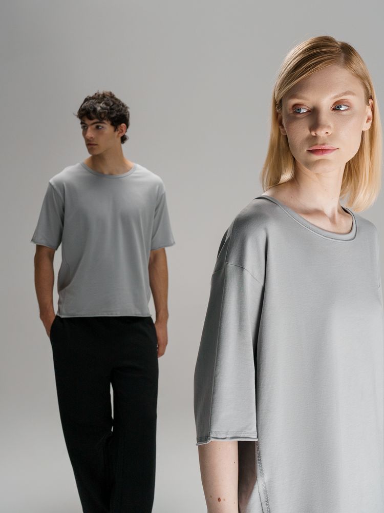 Футболка оверсайз унисекс Vozduh, светло-серая / Миниатюра модельного (1000)