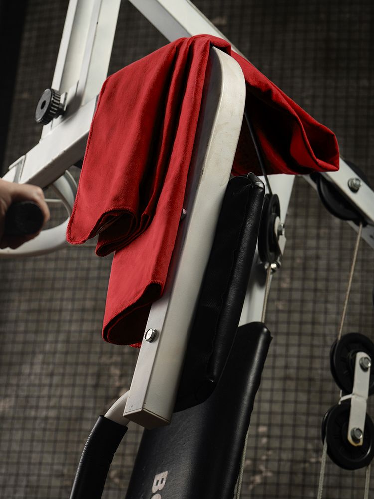 Спортивное полотенце Vigo Small, красное / Миниатюра имиджевого (1000)