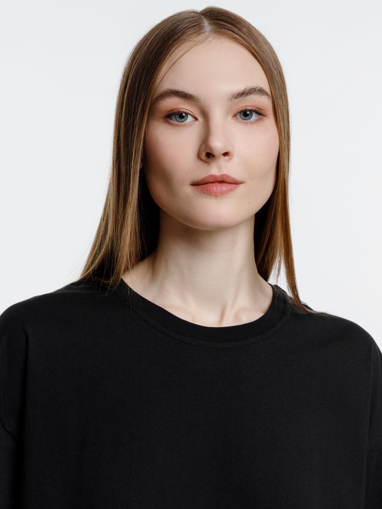 Футболка оверсайз унисекс Base Space, черная / Миниатюра модельного (1000)