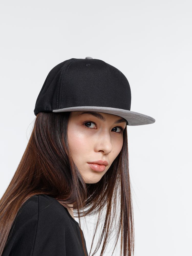 Бейсболка Foreside с прямым козырьком, черная с серым / Миниатюра модельного (1000)