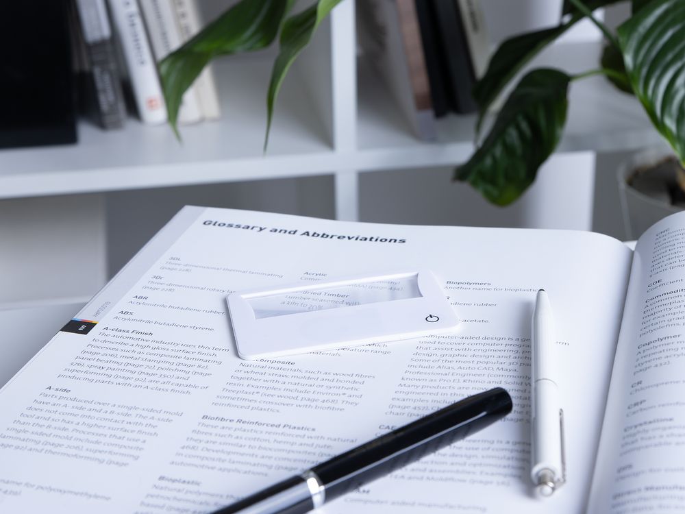 Лупа Visionary с подсветкой, белая / Миниатюра имиджевого (1000)