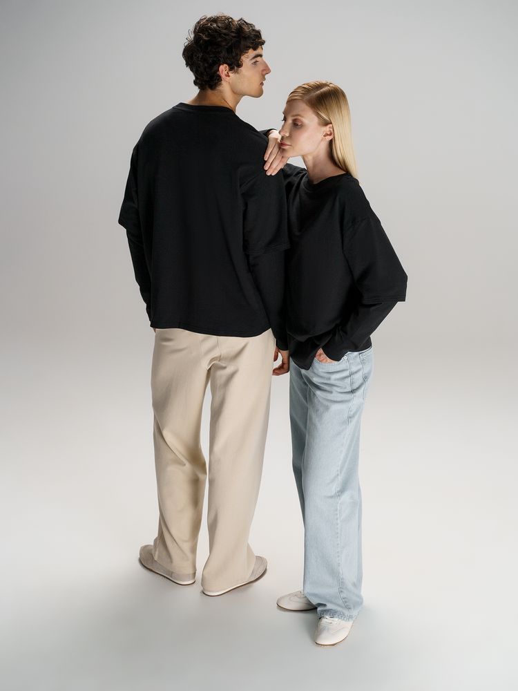 Футболка оверсайз с двойным рукавом Kosmos, черная / Миниатюра модельного (1000)