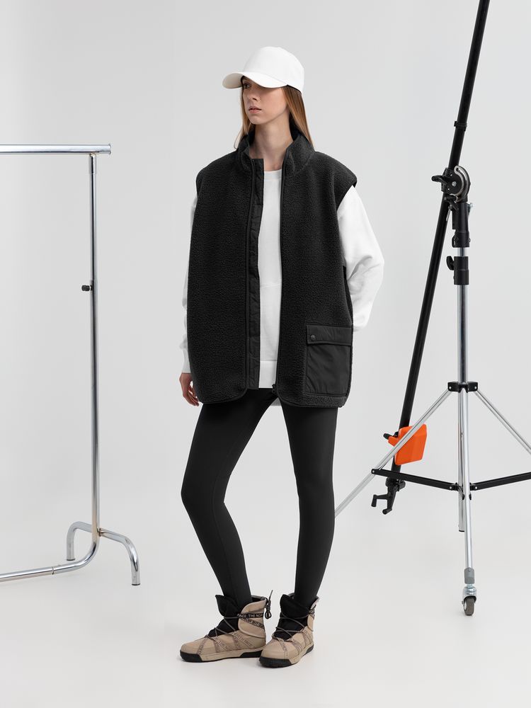 Жилет унисекс Oblako, черный / Миниатюра модельного (1000)