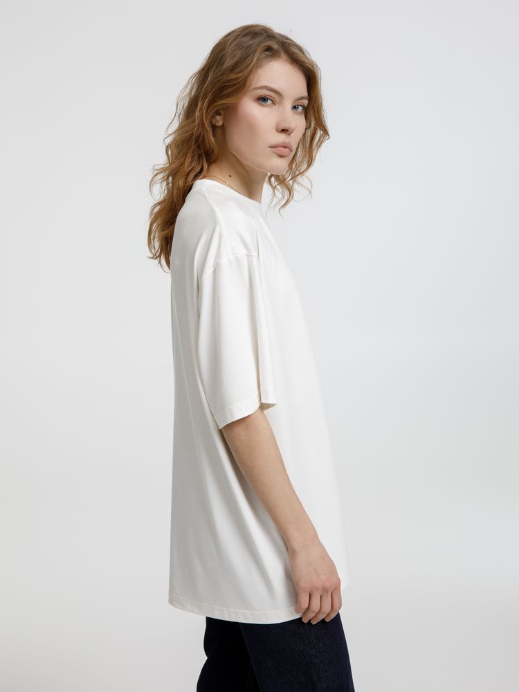 Футболка оверсайз унисекс Lavinia, белая / Миниатюра модельного (1000)