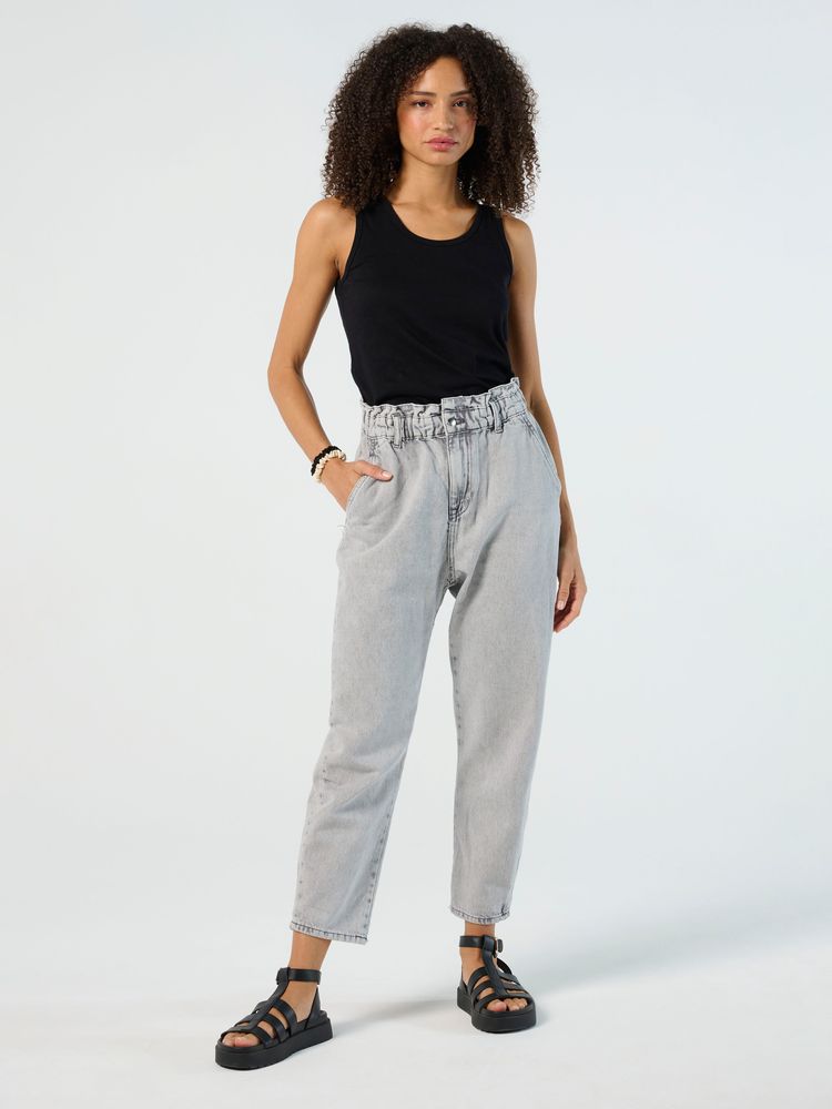 Майка женская Jane 150, красная / Миниатюра имиджевого (1000)