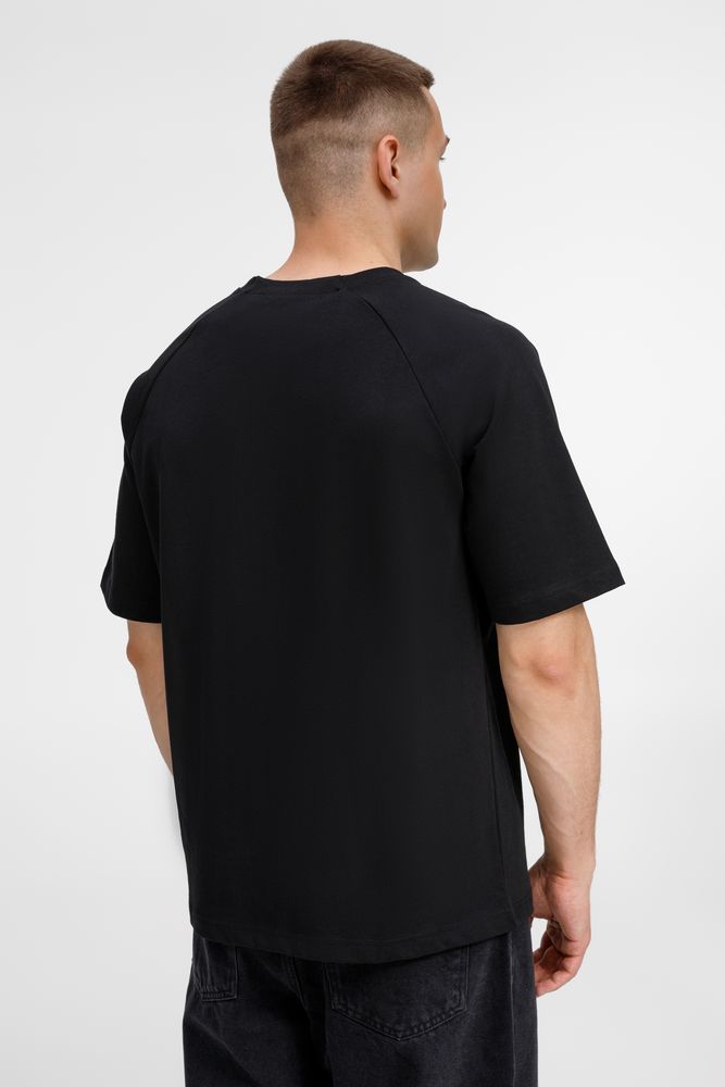 Футболка оверсайз унисекс Avenu, черная / Миниатюра модельного (1000)