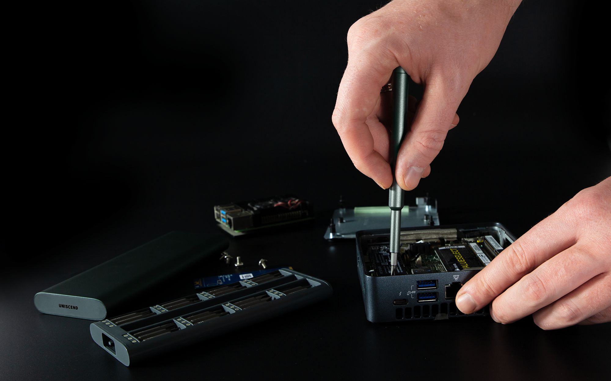 Набор отверток Vinto, серо-голубой / Миниатюра WWW (2000)