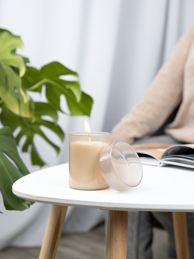 Ароматическая свеча Flikka, сосна и кипарис, бежевая / Миниатюра имиджевого (1000)