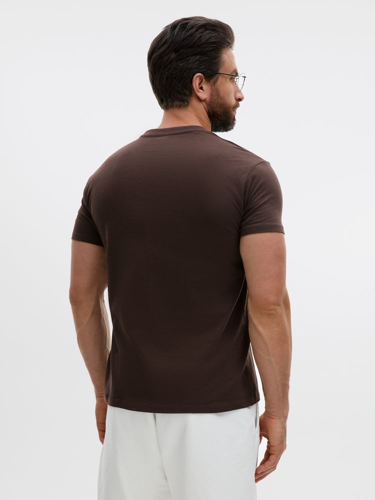 Футболка унисекс Regent 150, темно-коричневая (шоколад) / Миниатюра модельного (1000)