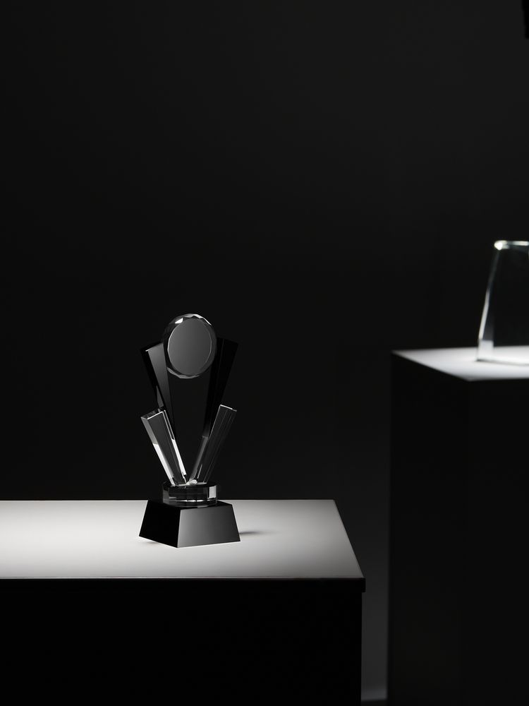 Стела Suprematik / Миниатюра имиджевого (1000)