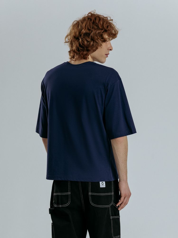 Футболка оверсайз унисекс Base Space, темно-синяя / Миниатюра модельного (1000)