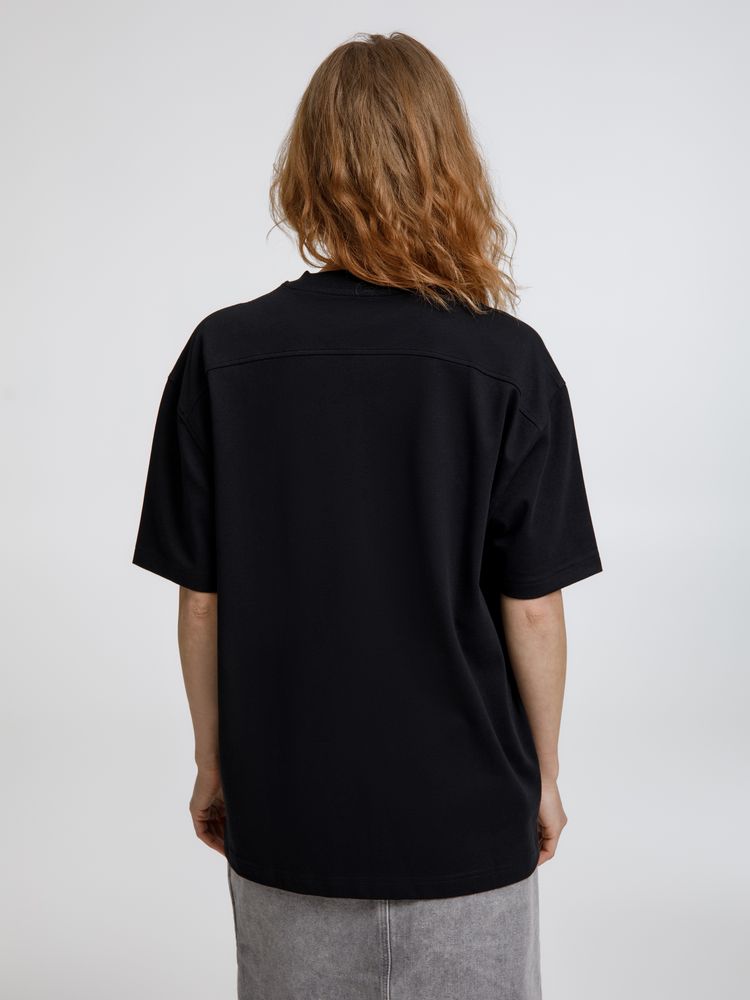 Футболка оверсайз унисекс Sideline, черная / Миниатюра модельного (1000)