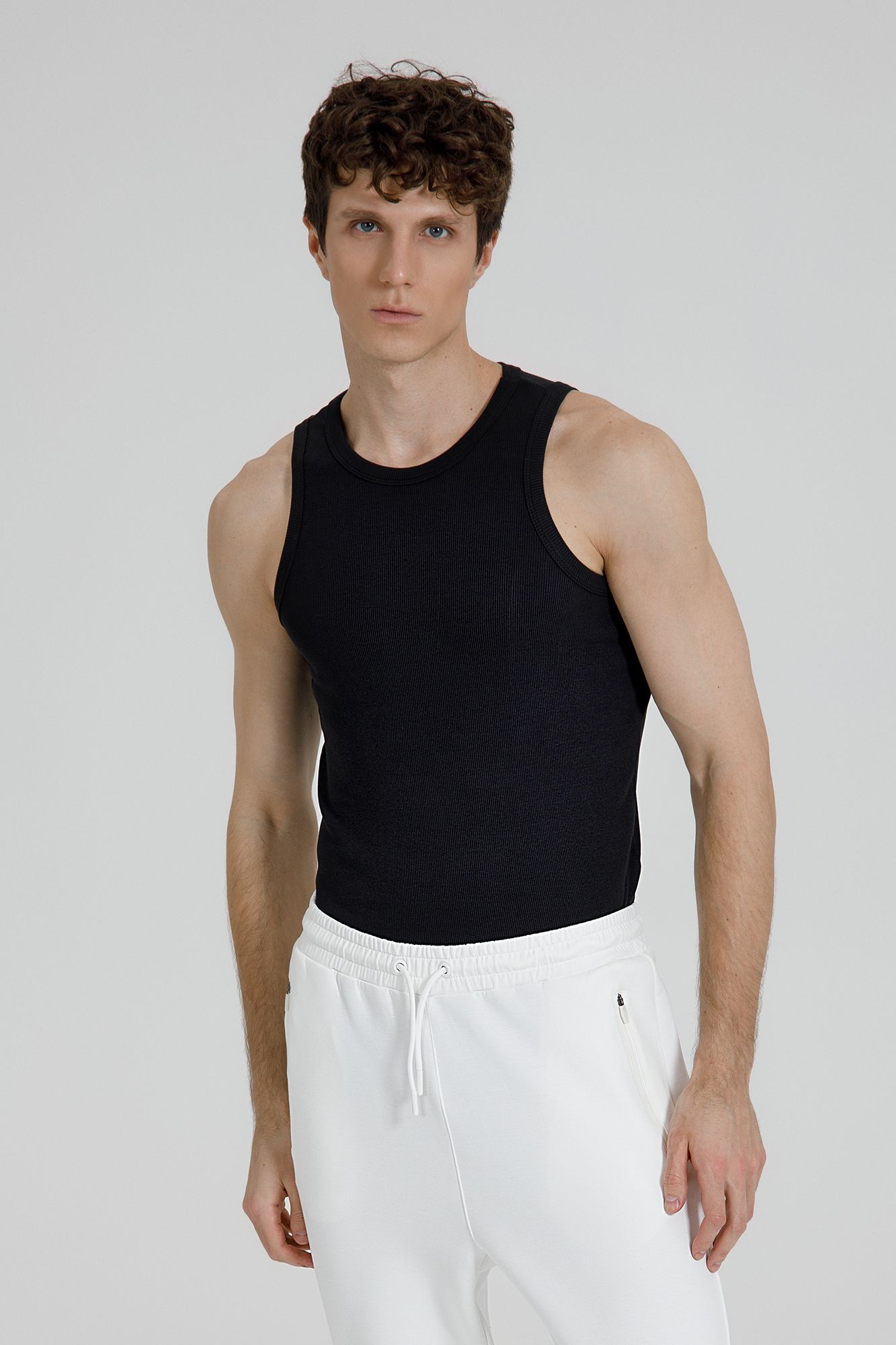 Майка унисекс Neofit, черная / Миниатюра имиджевого (2000)