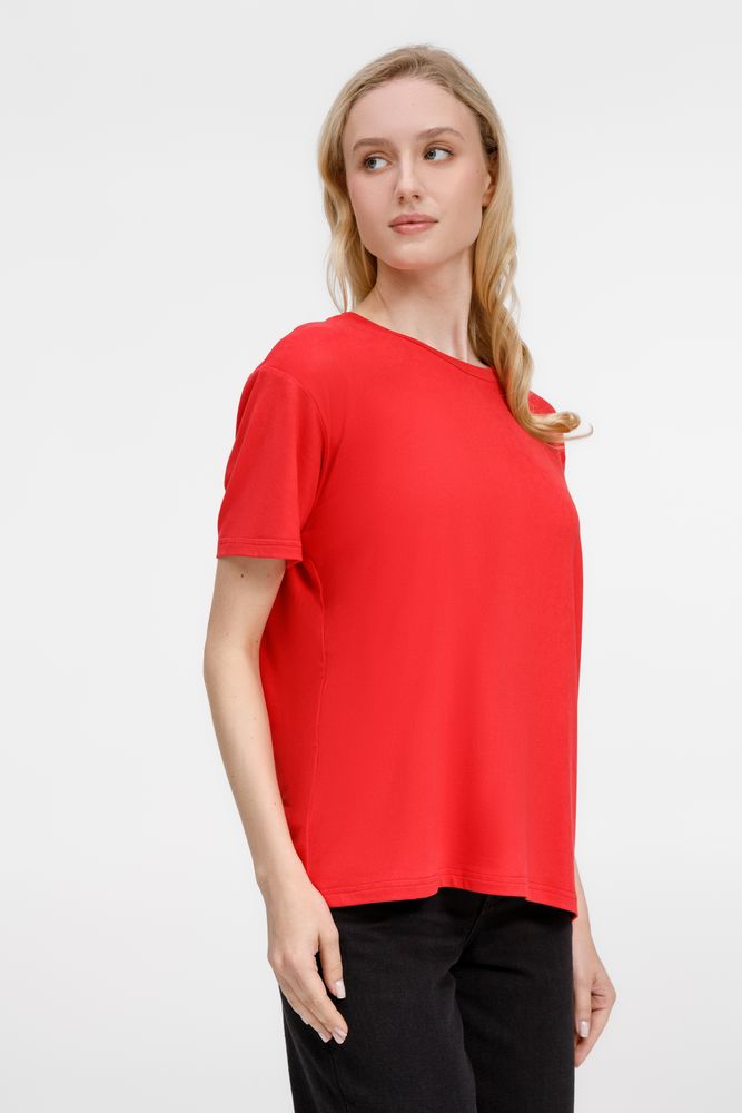 Футболка унисекс Senti, красная / Миниатюра модельного (1000)