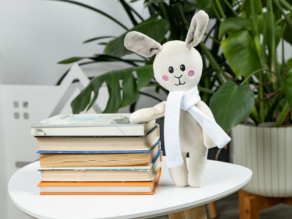 Игрушка Beastie Toys, заяц с белым шарфом / Миниатюра имиджевого (1000)