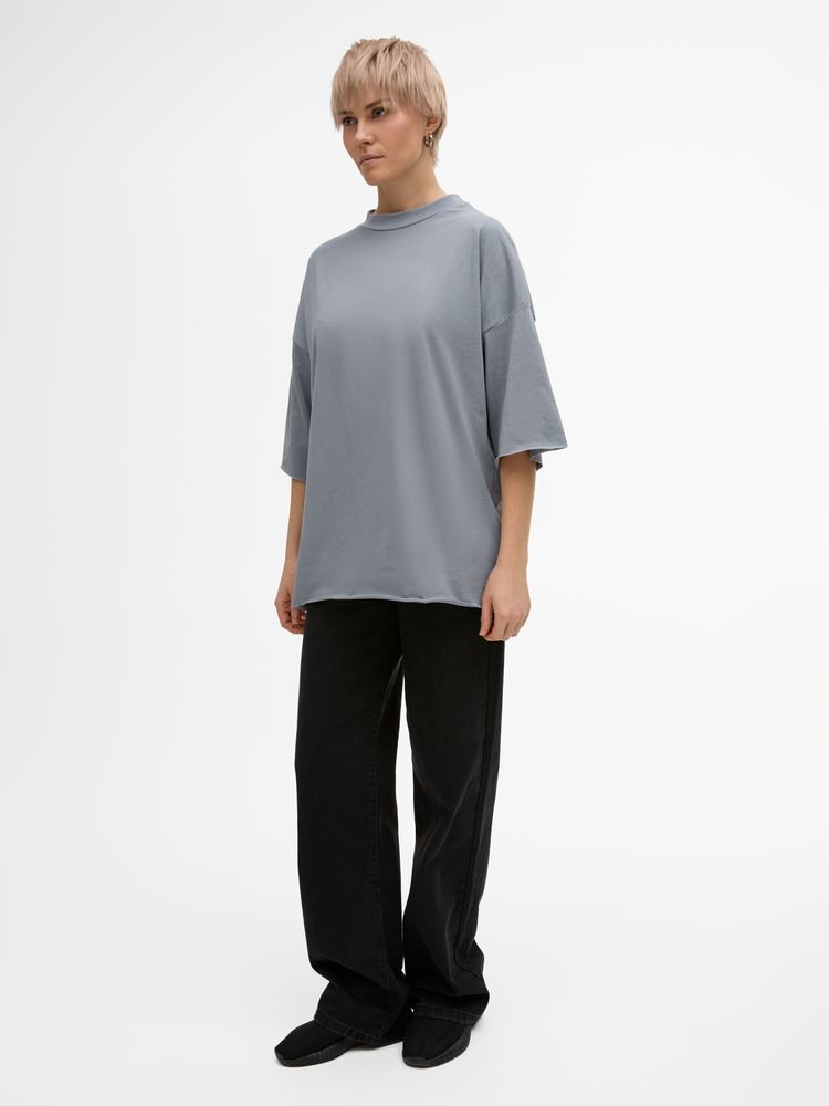 Футболка унисекс T1, серая / Миниатюра модельного (1000)