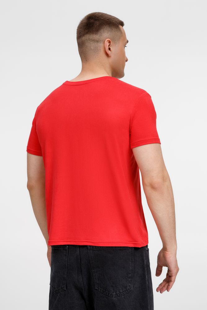 Футболка унисекс Senti, красная / Миниатюра модельного (1000)