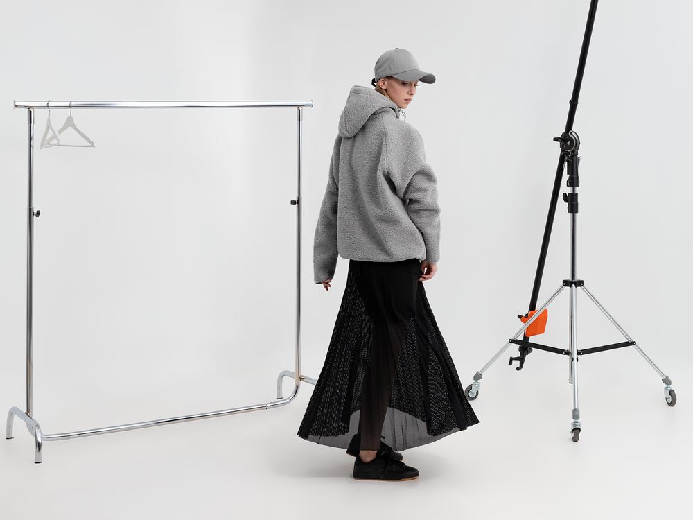 Бейсболка Kosmos, серая / Миниатюра модельного (1000)