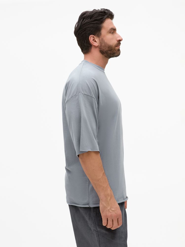 Футболка унисекс T1, серая / Миниатюра модельного (1000)