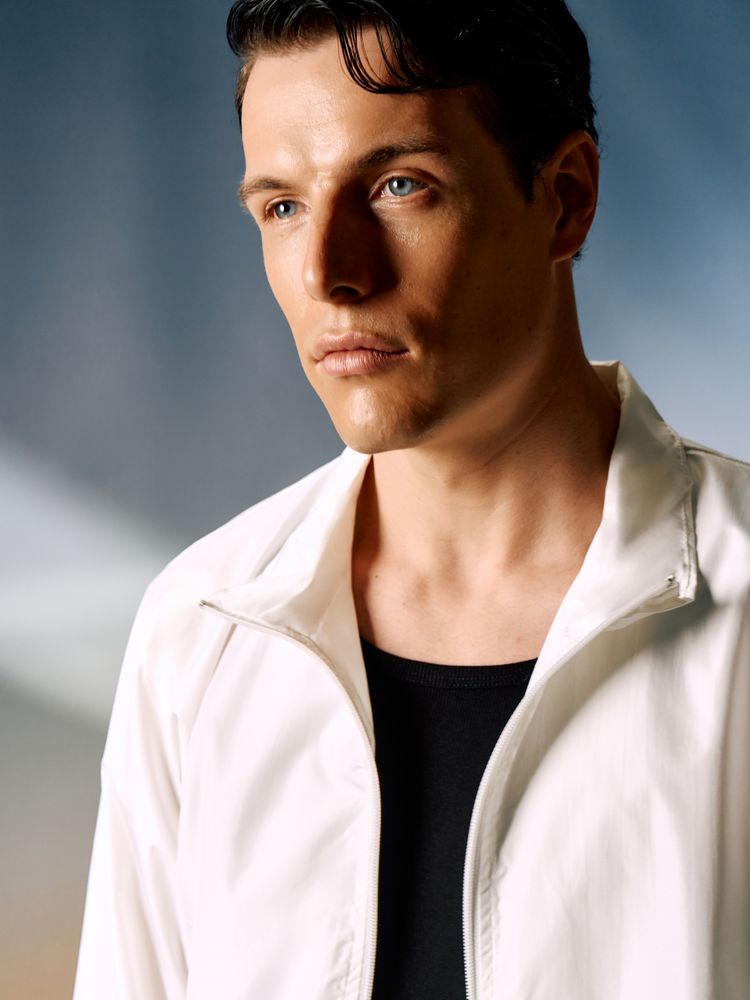 Ветровка Kivach, темно-серая (графит) / Миниатюра имиджевого (1000)