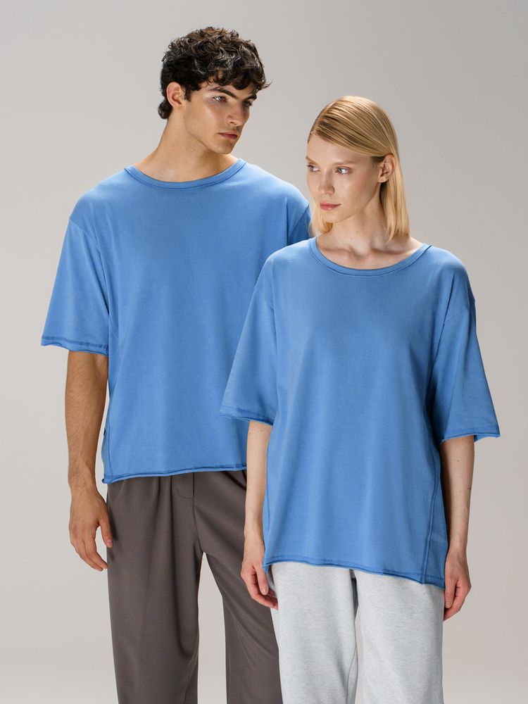 Футболка оверсайз унисекс Vozduh, синяя / Миниатюра модельного (1000)