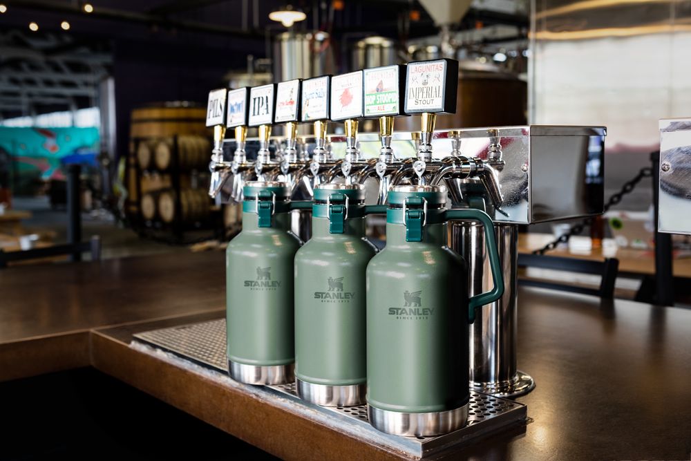 Термос для пива Stanley Classic 1,9 л, темно-зеленый / Миниатюра WWW (1000)