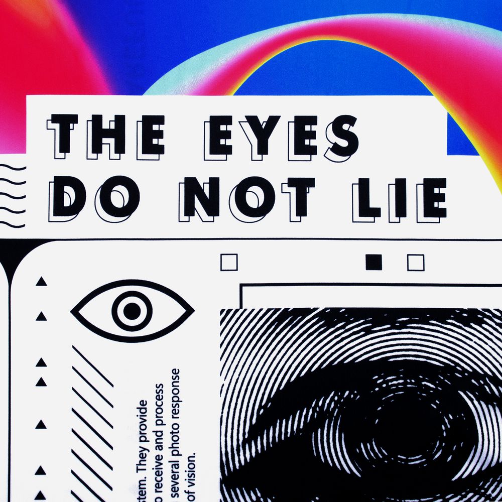 Футболка Different Eyes / Миниатюра WWW (1000)