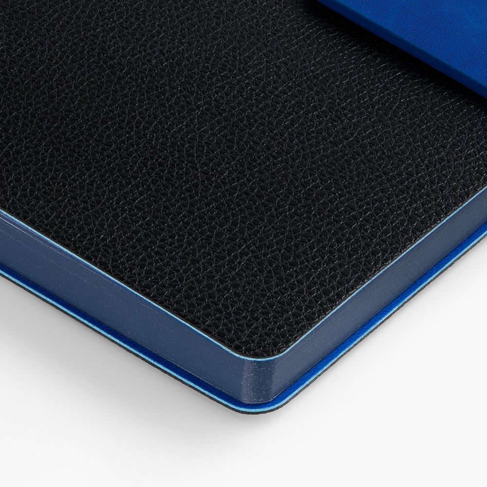 Ежедневник Boom, недатированный, черный c ярко-синий / Миниатюра WWW (1000)