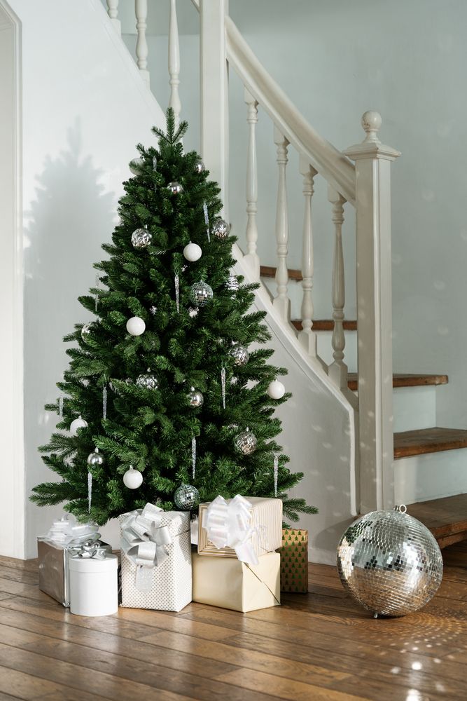 Искусственная ель Fuzzy, 180 см / Миниатюра WWW (1000)