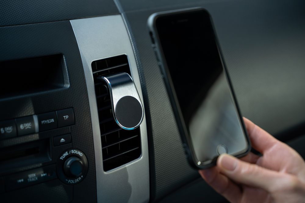 Магнитный держатель для смартфонов Pinch, серебристый / Миниатюра WWW (1000)