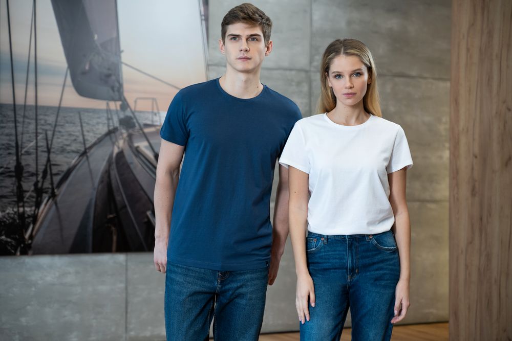 Футболка женская Ladies American U, черная / Миниатюра WWW (1000)