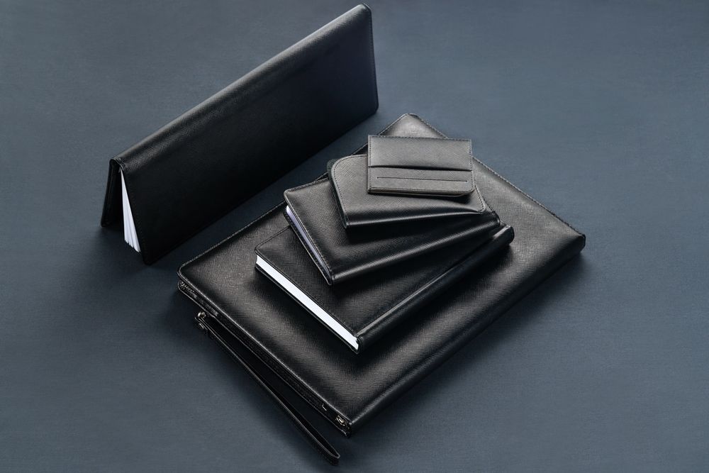 Ежедневник Linen, недатированный, черный / Миниатюра WWW (1000)