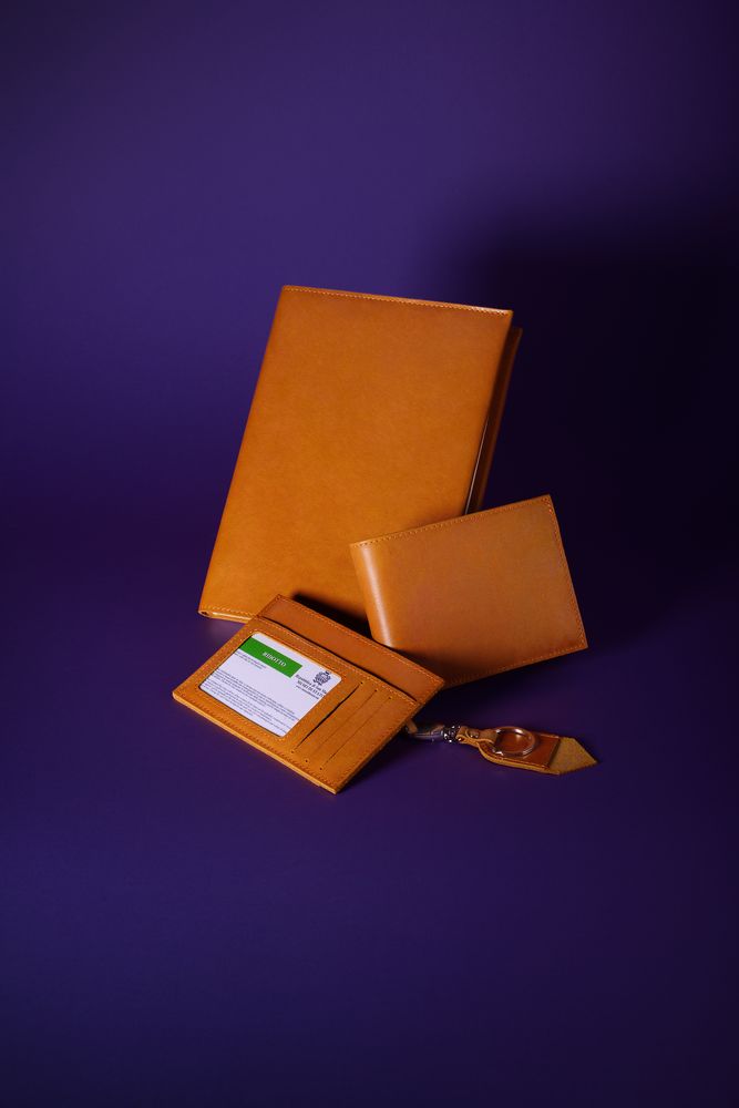 Портмоне Apache, с отделением для мелочи, горчичное / Миниатюра WWW (1000)