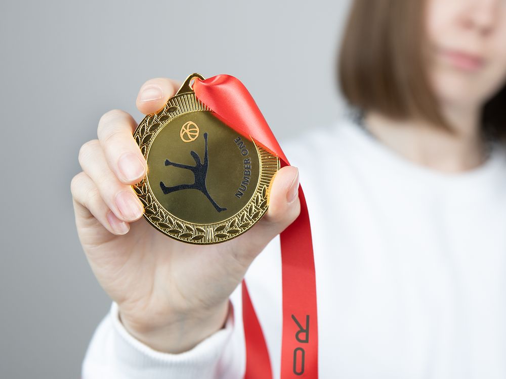 Медаль Regalia, большая, золотистая / Миниатюра WWW (1000)