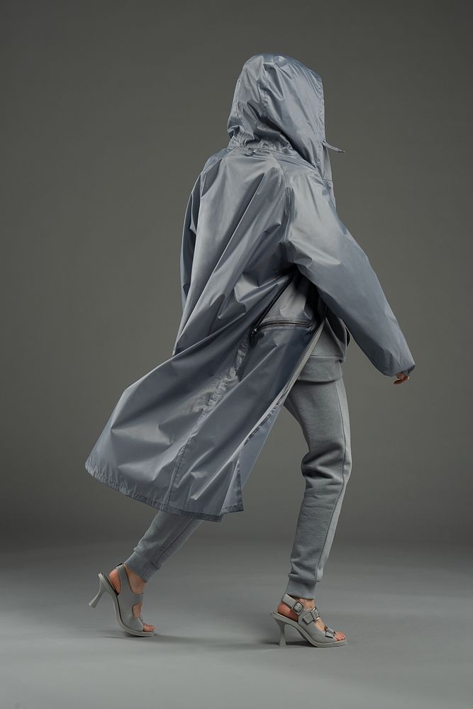 Дождевик R2, серый / Миниатюра WWW (1000)