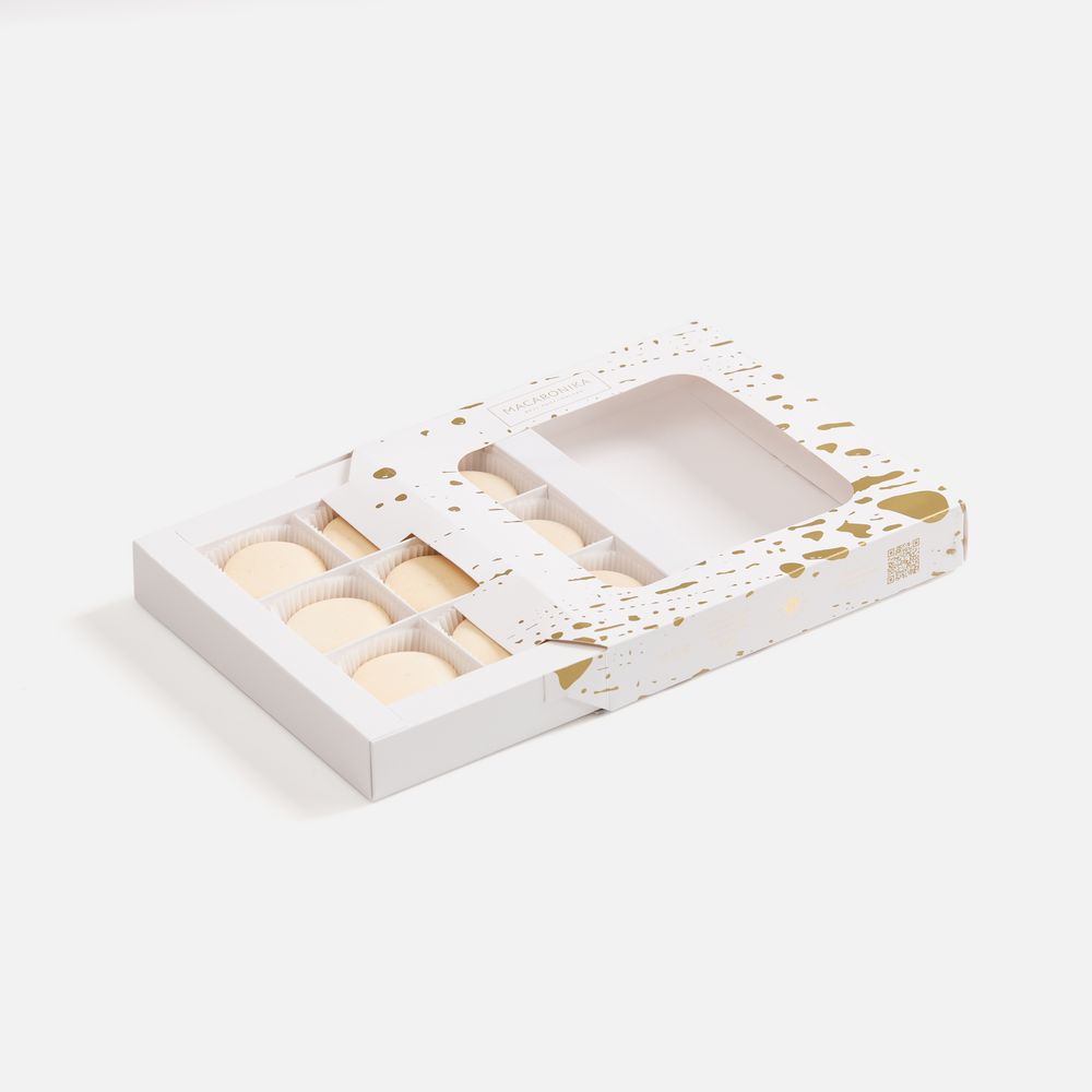 Набор из 9 пирожных макарон, в коробке с окошком / Миниатюра WWW (1000)