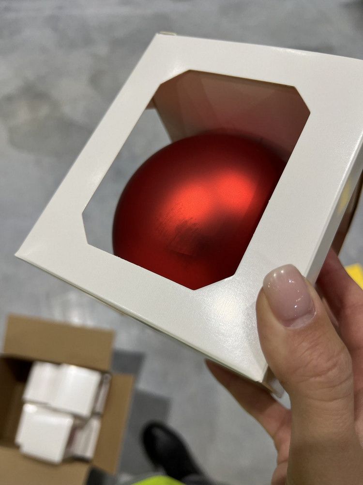 Оформительский шар Finery, 10 см, матовый красный / Миниатюра WWW (1000)