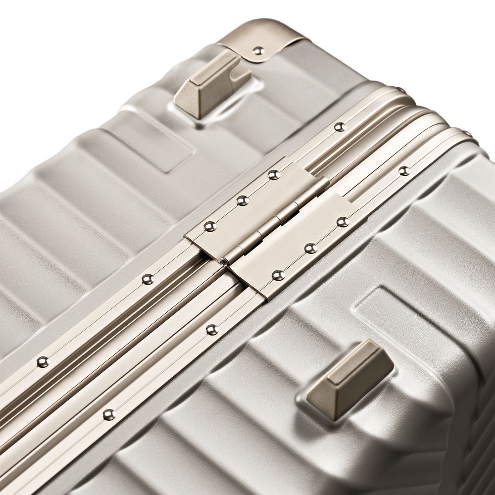 Чемодан Aluminum Frame PC Luggage V1, золотистый / Миниатюра WWW (1000)