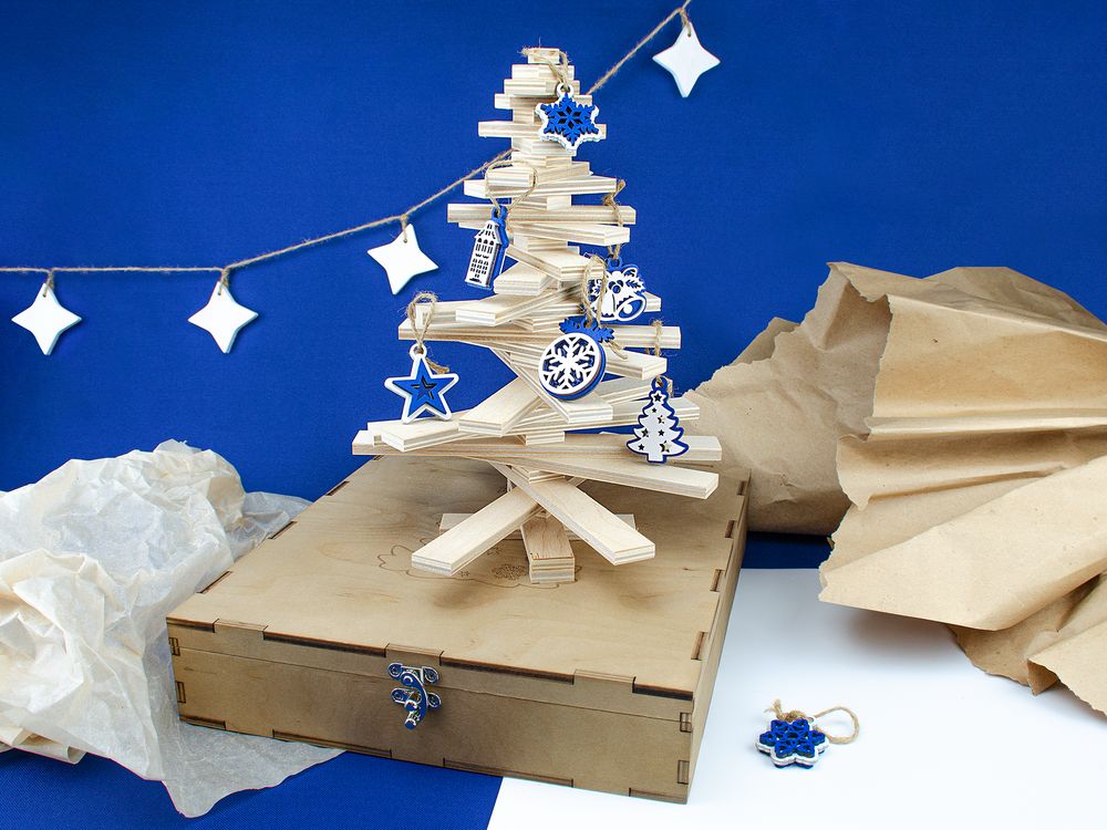 Елка с игрушками One Two Tree, синяя / Миниатюра WWW (1000)