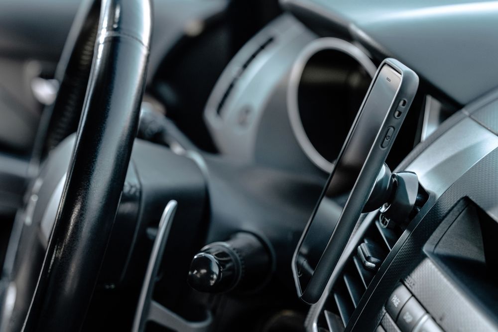 Магнитный держатель для смартфонов Cling / Миниатюра WWW (1000)