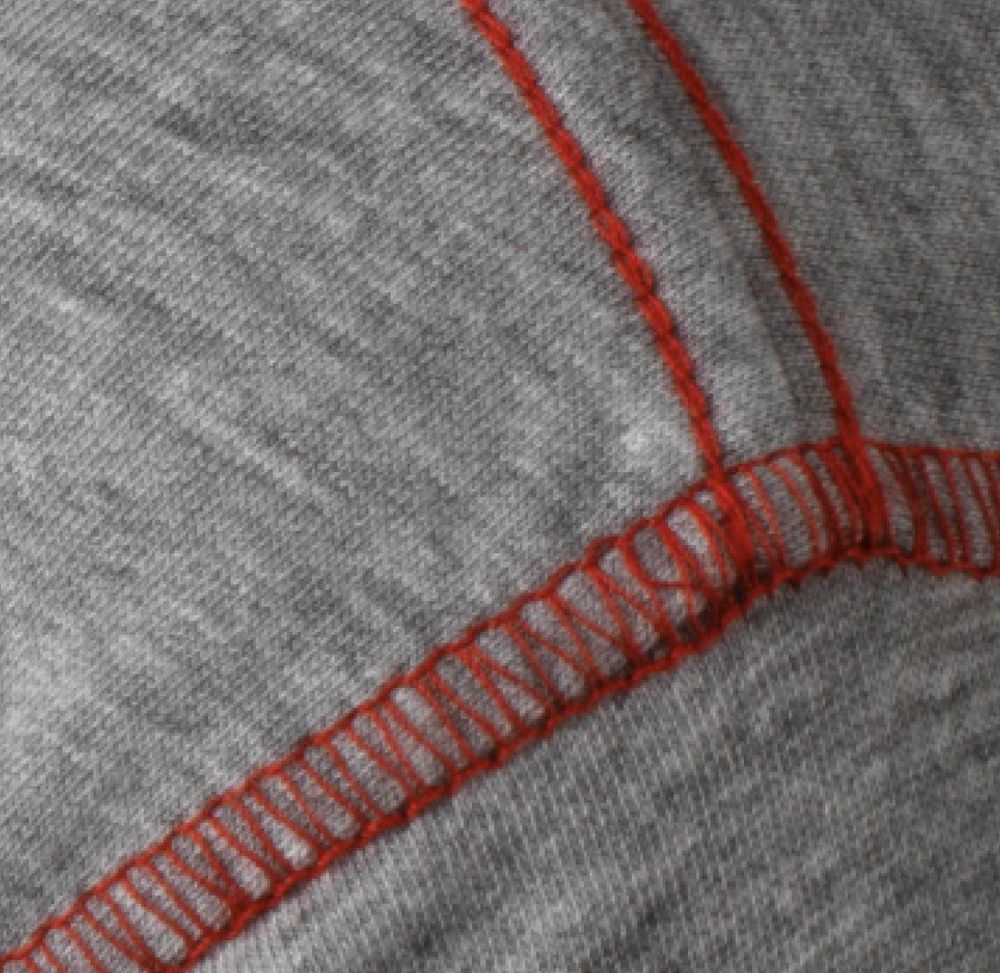 Футболка мужская Mustang 150, белая с темно-синим / Миниатюра WWW (1000)