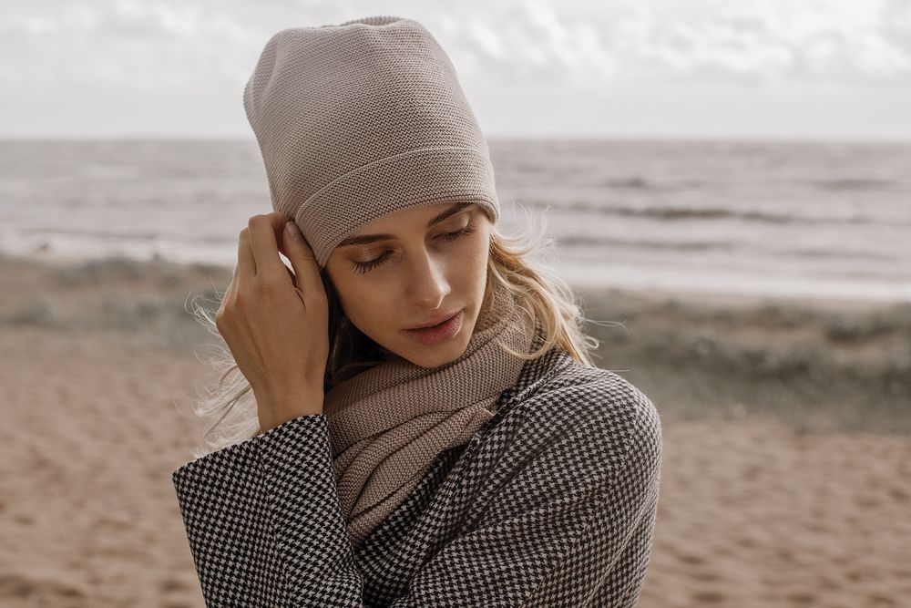 Шапка Windy Rose, бежевая / Миниатюра WWW (1000)