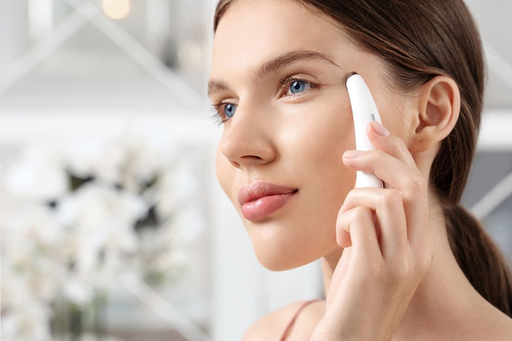 Массажер для глаз и лица Eyestick Light, белый / Миниатюра WWW (1000)