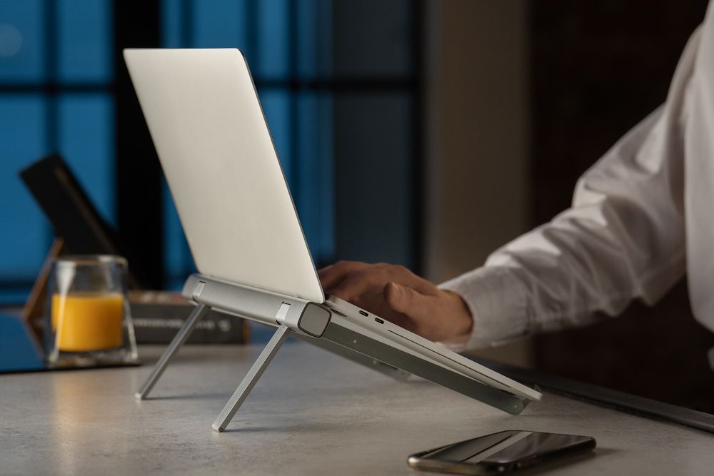 Подставка для ноутбука и планшета Rail Top, серебристая / Миниатюра WWW (1000)