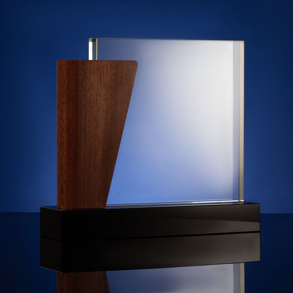 Стела Voitto / Миниатюра имиджевого (1000)