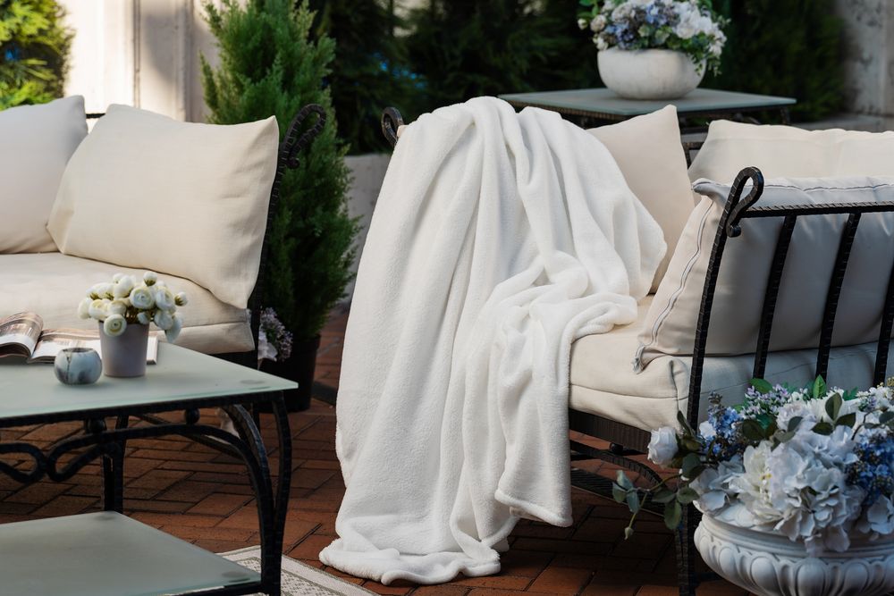 Плед Plush, белый / Миниатюра WWW (1000)