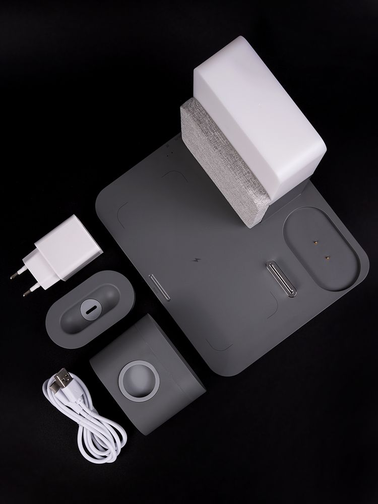 Зарядная станция с часами и подсветкой Large Charge, серая / Миниатюра WWW (1000)