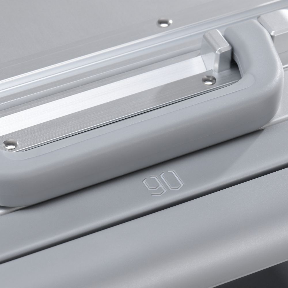 Чемодан Metal Luggage, серебристый / Миниатюра WWW (1000)