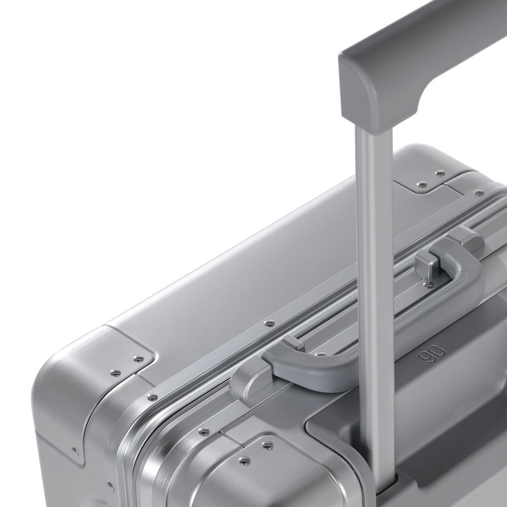 Чемодан Metal Luggage, серебристый / Миниатюра WWW (1000)