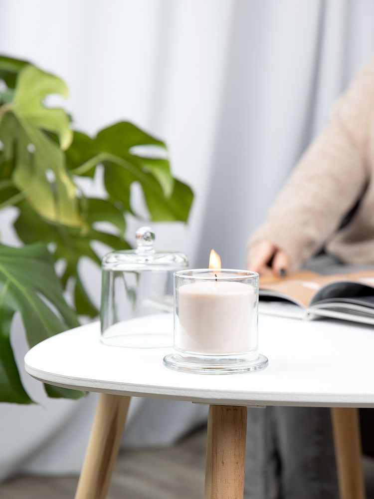 Ароматическая свеча Elven, гиацинт и древесина груши / Миниатюра WWW (1000)